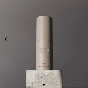 NIB $95 SKKN by Kim: Oil Drops Vita-C Glow, 1 Fl Oz. 30 ML, NIB